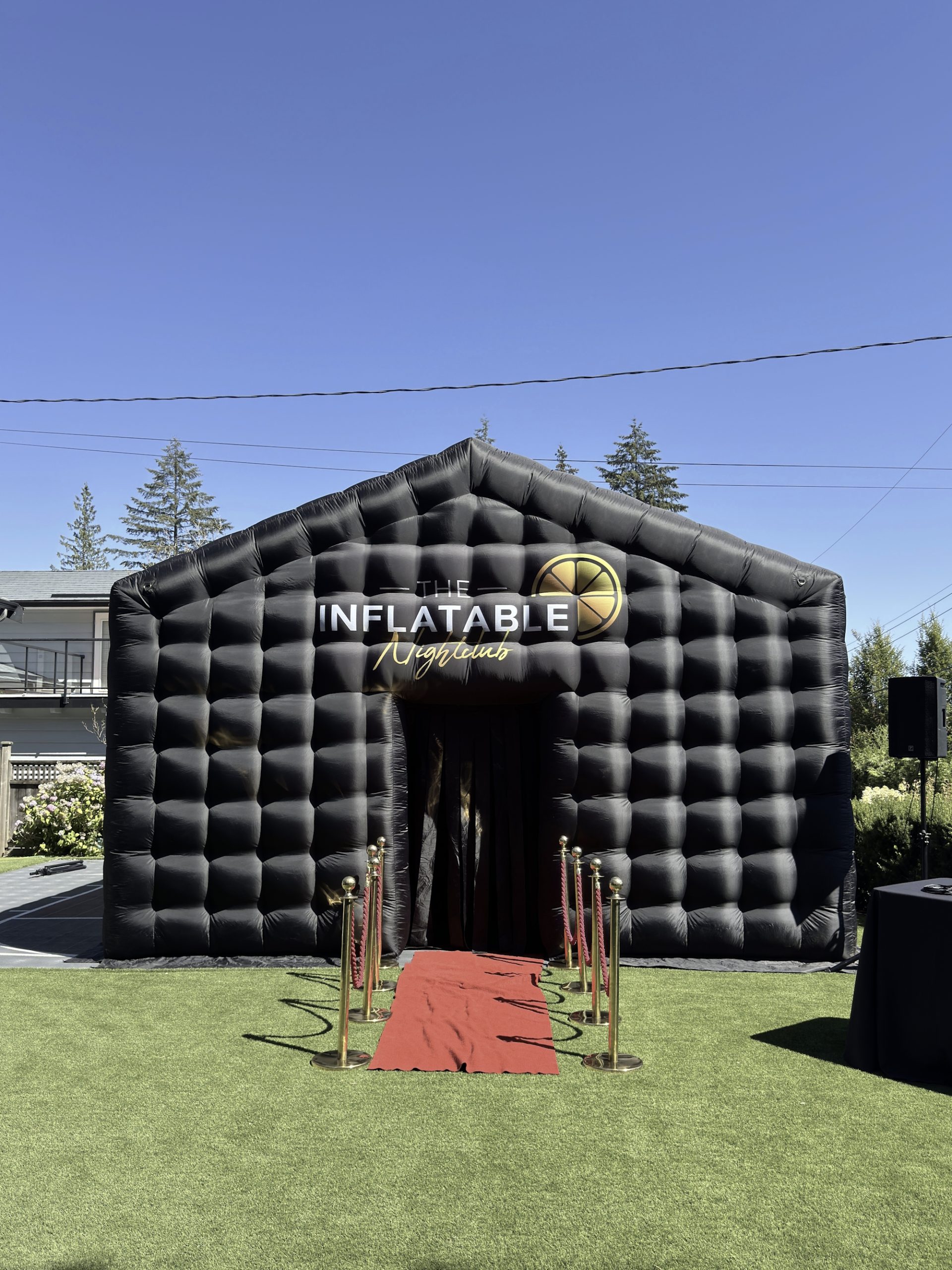 inflatable-nightclub-red-carpet-event-outdoor-party